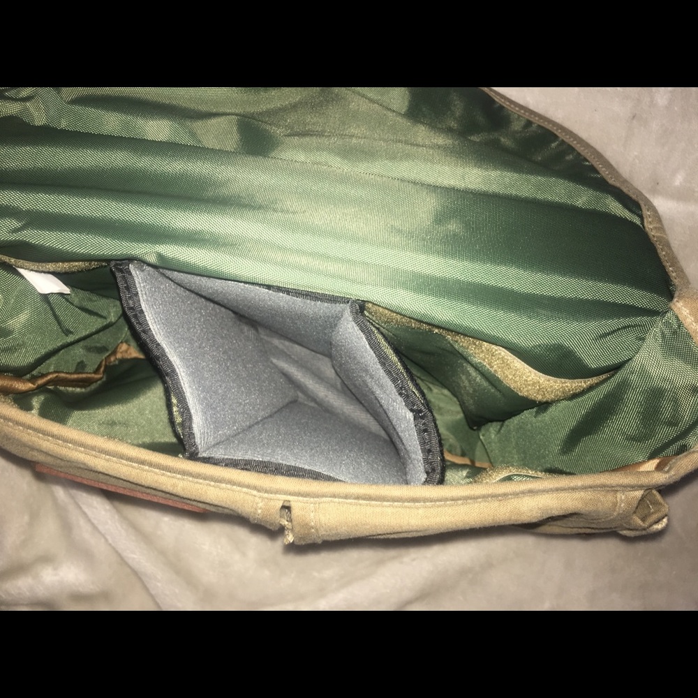 Fujifilm Domke Camera Bag - Picture 4 of 8
